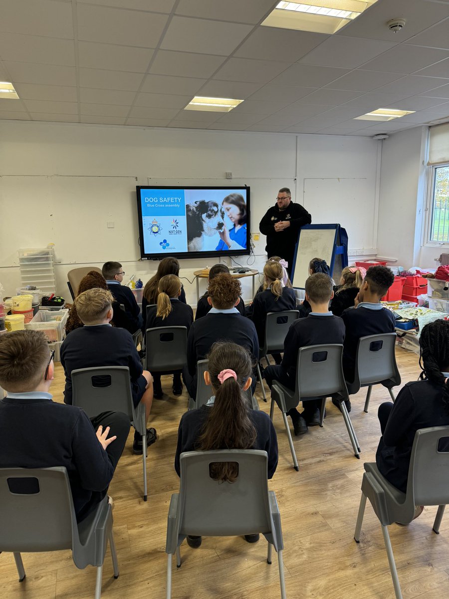 Monnow Primary School (@monnow_primary) on Twitter photo Also a big thank you to Alex who came to see our Heddlu Bach on Monday. We really enjoyed learning about Dog Safety and Anti-Social Behaviour and can’t wait to share these important messages with our community! <a href="/heddlugwent/">Heddlu Gwent</a> Also a big thank you to Alex who came to see our Heddlu Bach on Monday. We really enjoyed learning about Dog Safety and Anti-Social Behaviour and can’t wait to share these important messages with our community! <a href="/heddlugwent/">Heddlu Gwent</a>