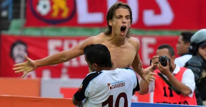 Caracas FC no recibía 4 goles en casa por Liga FutVe desde el 25 de agosto de 2013 cuando Carabobo FC 🇱🇻en su regreso de segunda los venció 3-4, habian pasado 11 años 2 meses y 16 días para que otro equipo emulara dicha cantidad de goles marcados (Ccs 0-4 Tachira).