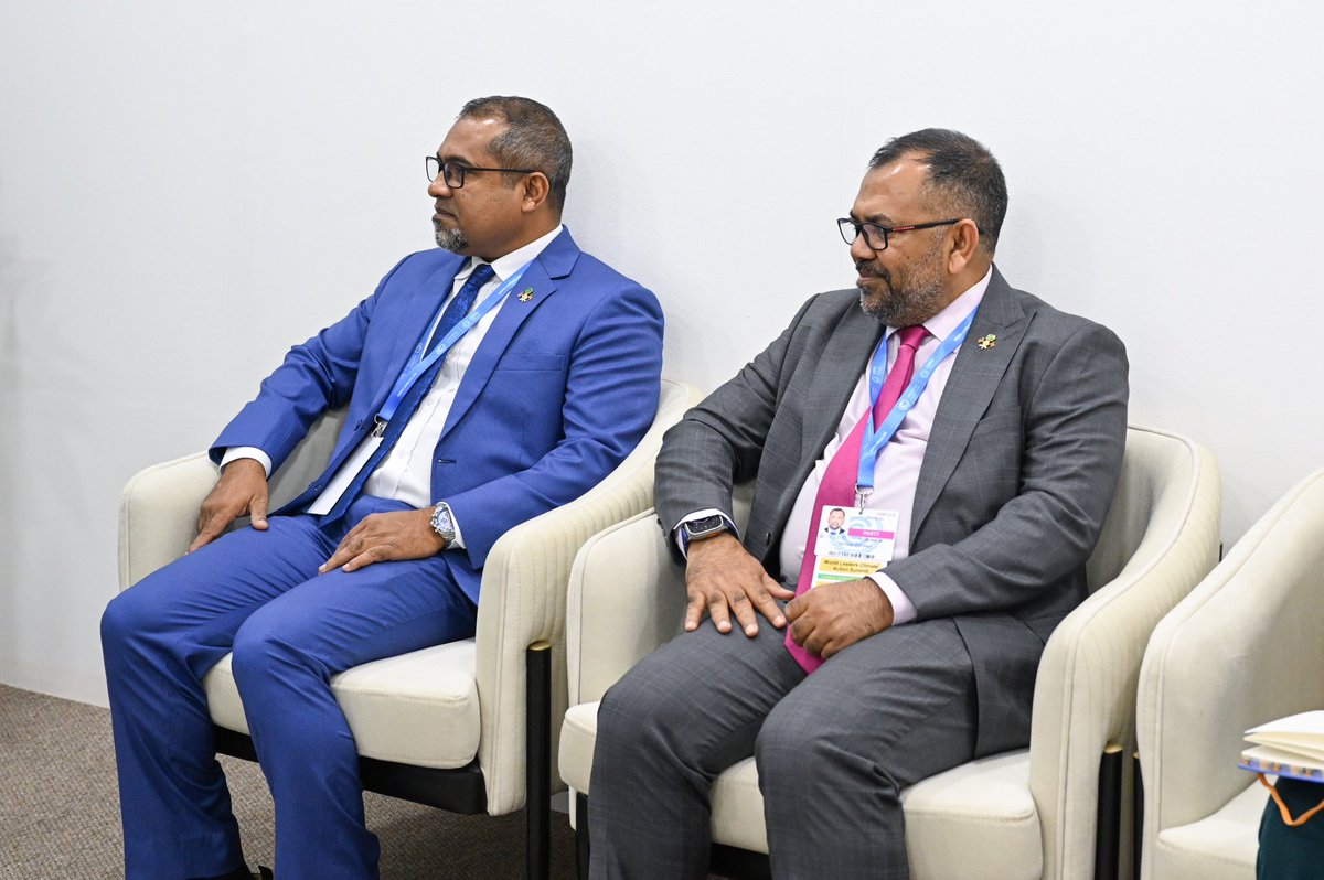 presidencymv's tweet image. President H.E. Dr @MMuizzu met with Mr. Jin Liqun, President and Chair of the Board of Directors of the Asian Infrastructure Investment Bank (AIIB). 

At the meeting, they discussed the urgent need for climate action, adaptation, and expanded climate financing. They explored…