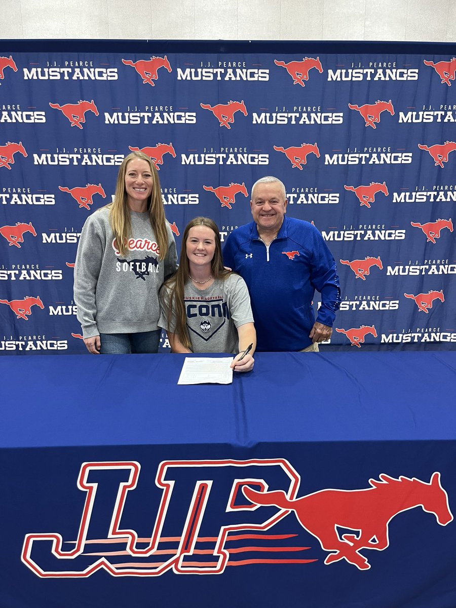 Emma Willers (@willers_emma) on Twitter photo ITS OFFICIAL‼️ 🐾💙 <a href="/UConnSoftball/">UConn Softball</a> <a href="/CoachVUCONN/">Laura Valentino</a> <a href="/ggotgame45/">Giselle ‘G’ Juarez</a> <a href="/CoachMacUCONN/">Mackenzie Keyes</a> @DeesHTX18U #NationalSigningDay #BleedBlue ITS OFFICIAL‼️ 🐾💙 <a href="/UConnSoftball/">UConn Softball</a> <a href="/CoachVUCONN/">Laura Valentino</a> <a href="/ggotgame45/">Giselle ‘G’ Juarez</a> <a href="/CoachMacUCONN/">Mackenzie Keyes</a> @DeesHTX18U #NationalSigningDay #BleedBlue