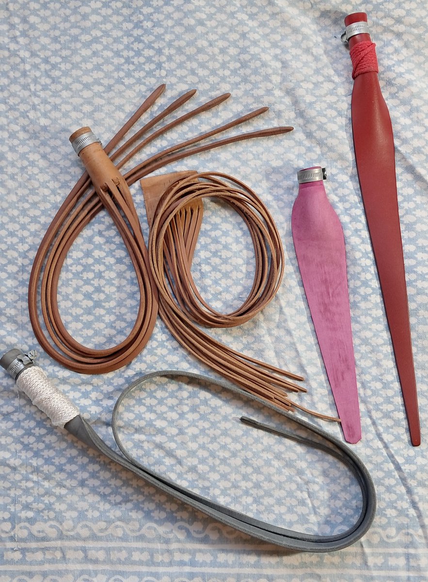 Toby_Whips's tweet photo. So over this year, whilst waiting patiently for my bamboo to grow, I have cut 36 whips in all manner of shapes and sizes.
7 are now completed so 29 to go! Should be a fun winter for sure! Tx
#TobyWhips #Whipmaking #WhiplashWednesday https://t.co/ScVXDAGhQd