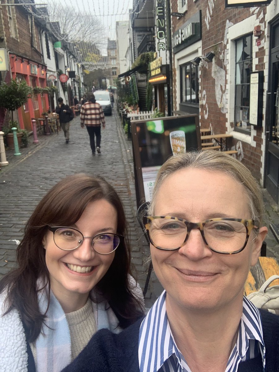 Louisa Semlyen tweet media