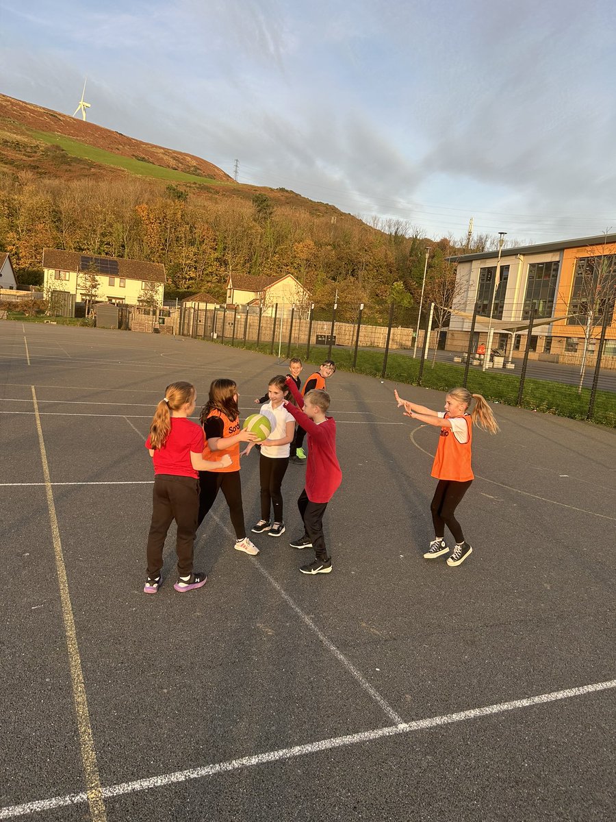 Ysgol Cwm Brombil - Primary Phase tweet media