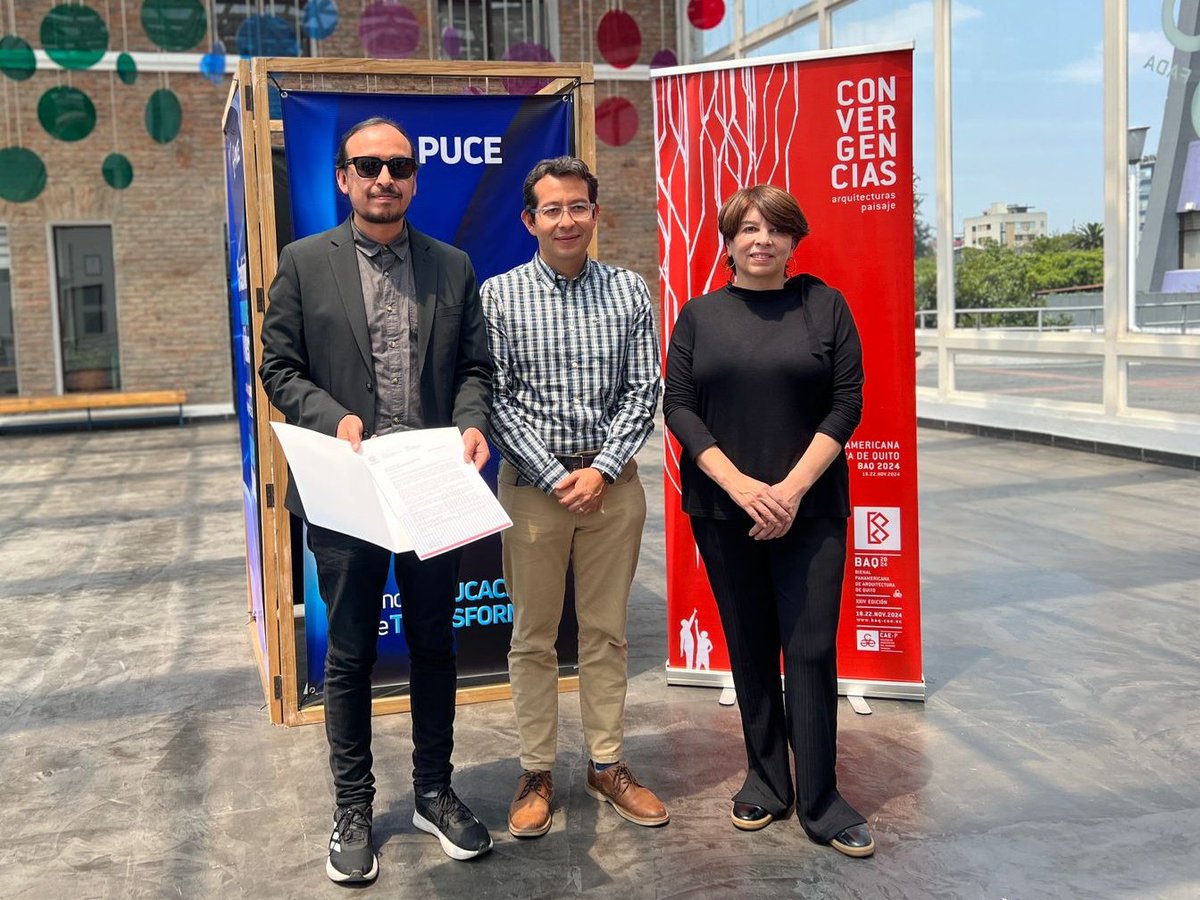 PUCE_Ecuador's tweet photo. 🤝Gracias al convenio que manejamos con #UNACEM, los estudiantes con el mejor promedio en Arquitectura de @pucesedeibarra, @PUCE_StoDgo, @PUCE_Manabi y PUCE Matriz, recibieron una gratuidad para que puedan participar en este importante evento de arquitectura en Quito. https://t.co/KQOt5PHN6C