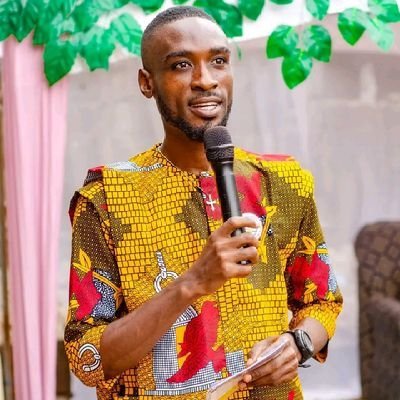 Up next is Ulo Ikpe Anyi with <a href="/DUkwuoma/">Chimankpa Darlington Ukwuoma</a>  
 at 5pm 
Listen via : Bizzibodi1001fm.com or 
play.google.com/store/apps/det…