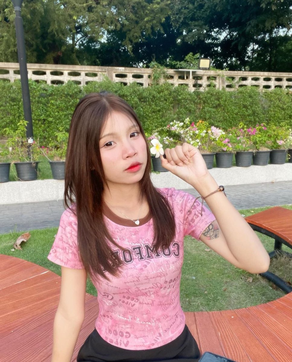 y11823's tweet photo. เอ็ดดูหนูหน่อย🥺 #รีทวิต #ศรีสะเกษ https://t.co/2spLNCcDUr