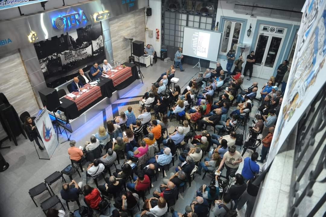 DanteBoeri's tweet photo. A 19 años del "No al ALCA", se llevó adelante ayer en la sede de CTERA un acto conmemorativo. La actividad fue organizada por Mundo Sur, un colectivo que constituye una esperanza de avance en la construcción de un proyecto de liberación. https://t.co/QHlJYq6bCT