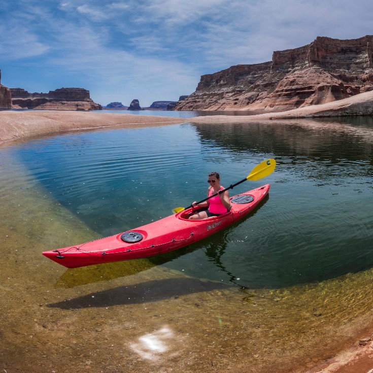 “You cannot get through a single day without having an impact on the world around you. What you do makes a difference, and you have to decide what kind of difference you want to make.”
 – Jane Goodall
📸: Gary Ladd

Happy #WordsWednesday and #WorldKindnessDay! 💗