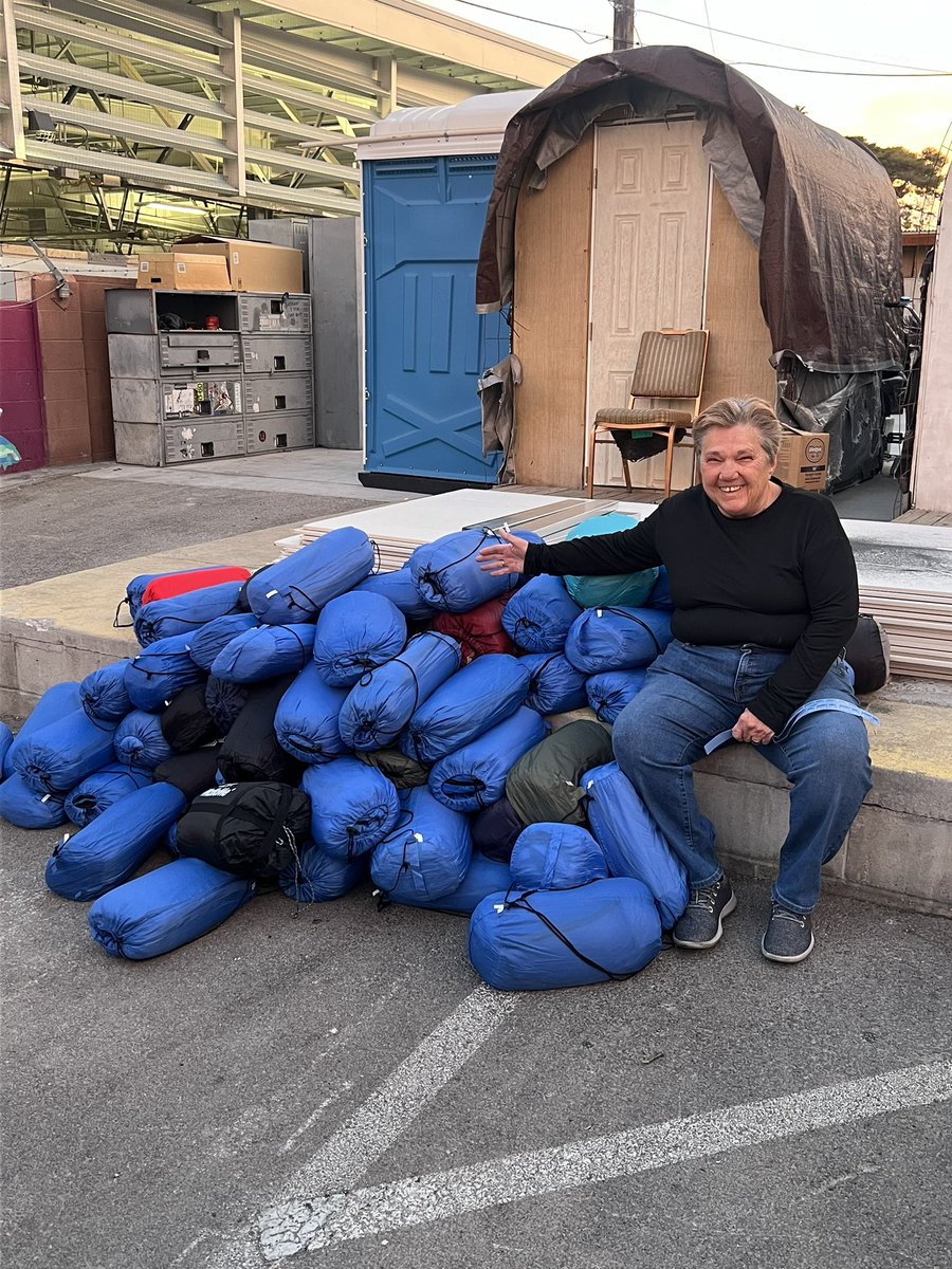 100 sleeping bags handed to women, children, and senior citizens! Thank you Gyla and Audrey! #ittakesavillage #Donate #pokergives #Homeless