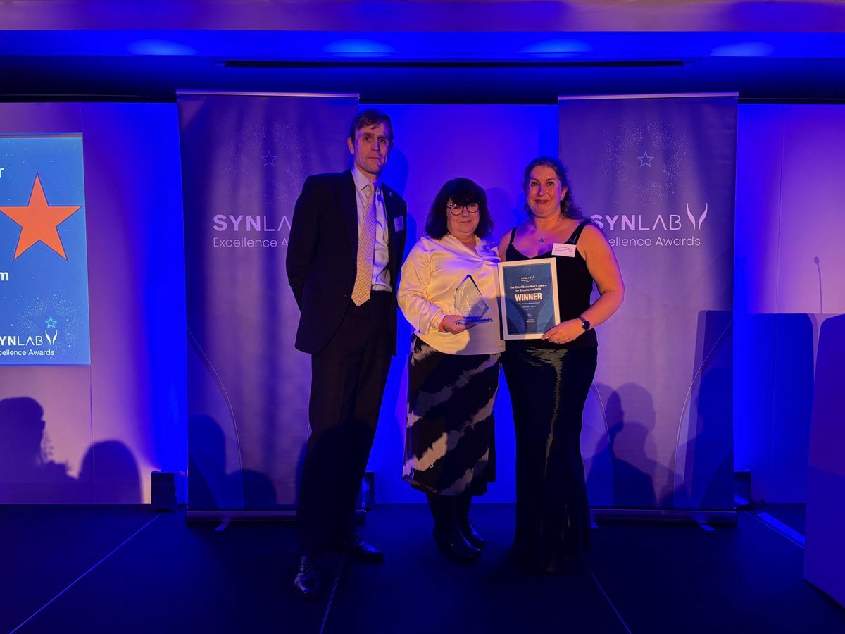 The Chief Executive’s Award for Excellence (team) goes to Southwest Pathology Services’ Mental Health First Aiders! <a href="/MarkDollarCEO/">Mark Dollar</a> says this team ‘truly makes a difference to the lives and welfare of colleagues’ and sets an example to everyone.
🏆👏#SYNLABexcellence @ SomersetFT