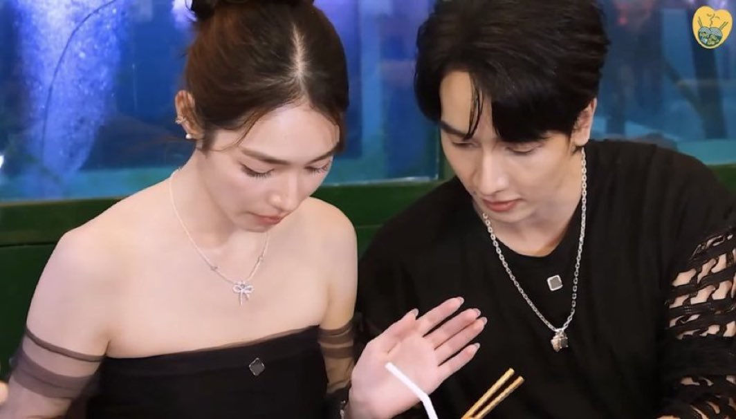 iuvdaywithtk's tweet photo. พีคบ๊อกแบ๊กมาก ไทป์หมาเด็กสุดๆ ชอบอ้อน ชอบอยู่ใกล้ๆมิ้นท์ ไม่ยอมห่างเลยน๊า ใครจะต้านไหว มิ้นท์ต้านไหวหรอค๊า 😳

DATE WITH PEAKMINT
#เดทกันมั๊ยพีคมิ้นท์ https://t.co/knhAWjy30m