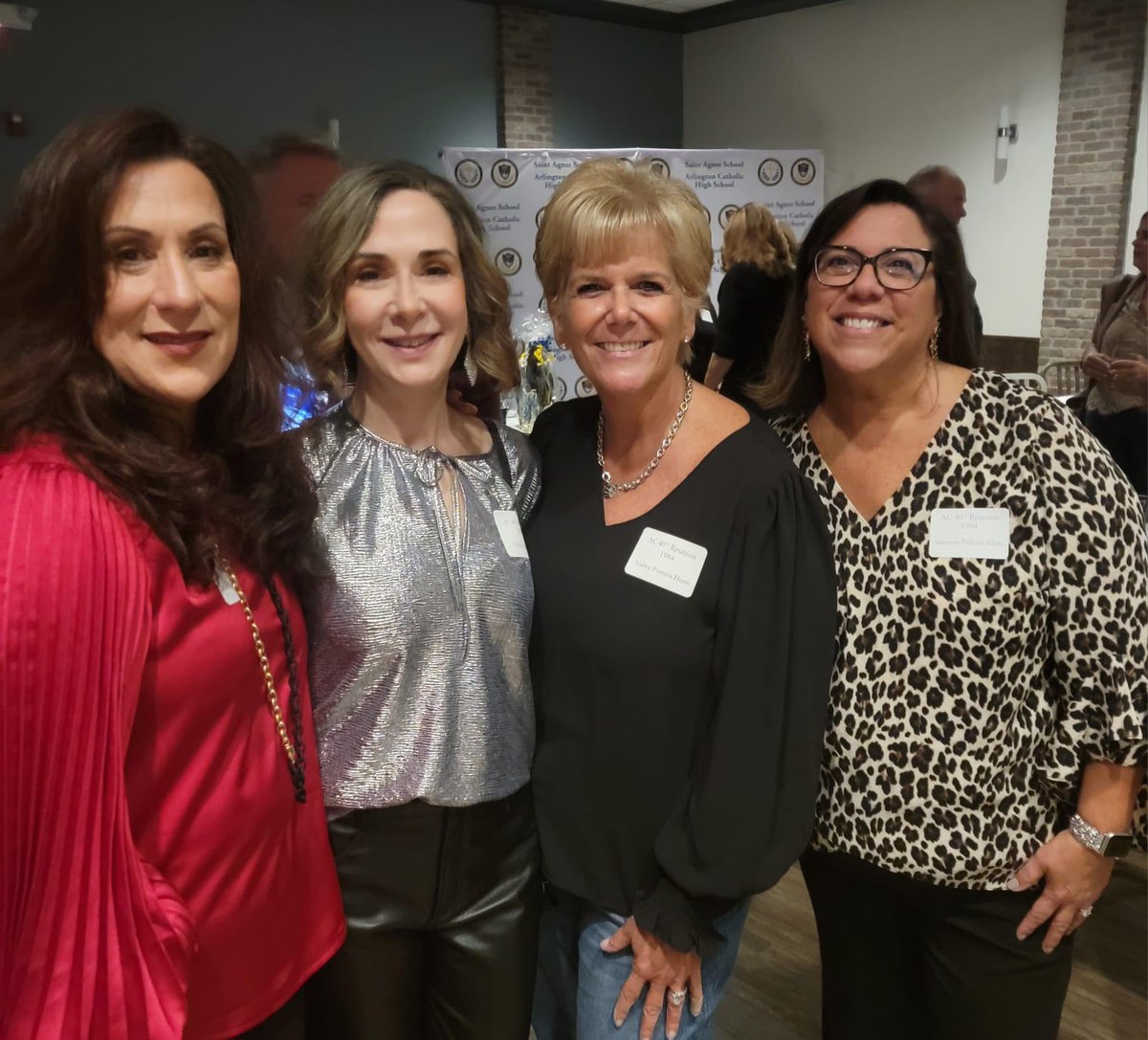 achssas's tweet photo. AC Class of 1984 had a BLAST at their 40th reunion 🎉💛💙 #WeAreAC #Alumni #ClassOf1984 #OnceACougarAlwaysACougar #RCAB #OneCommunityOneSchool #RigorousCurriculum #FaithBased #CatholicSchool #AlwaysLearning #CatholicEducation #LoveThyNeighbor #ArlingtonMA #WalkHumblyWithGod https://t.co/D8mptxRGh3