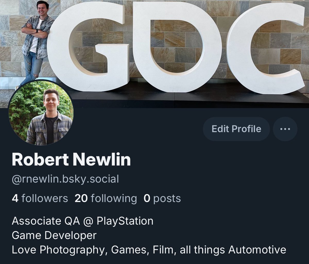 Robert Newlin 🎮 tweet media