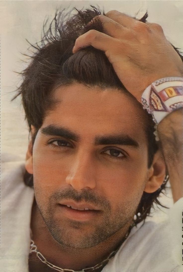 JituNay21885953's tweet photo. Khiladi kumar nett worth 350 millons 🗿               nallapanthy nett worth 68 miilons 🤡 https://t.co/VQPtVcfPoA