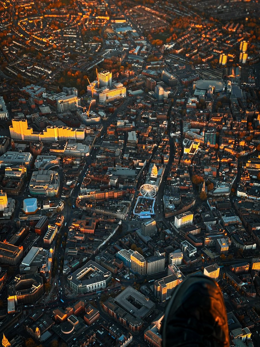 Visit Nottinghamshire (@visitnotts) on Twitter photo Good morning from #Nottingham!☀️
Check out this stunning #aerial shot taken this week from 2,300 feet, focusing on the <a href="/Xmas_Wonderland/">Nottingham Winter Wonderland</a> in our Old Market square!
👉 Discover the #festive season in #Nottinghamshire here: bit.ly/3l7Eee8
📷Pete’s Paramotor Page 🪂
#Notts Good morning from #Nottingham!☀️
Check out this stunning #aerial shot taken this week from 2,300 feet, focusing on the <a href="/Xmas_Wonderland/">Nottingham Winter Wonderland</a> in our Old Market square!
👉 Discover the #festive season in #Nottinghamshire here: bit.ly/3l7Eee8
📷Pete’s Paramotor Page 🪂
#Notts