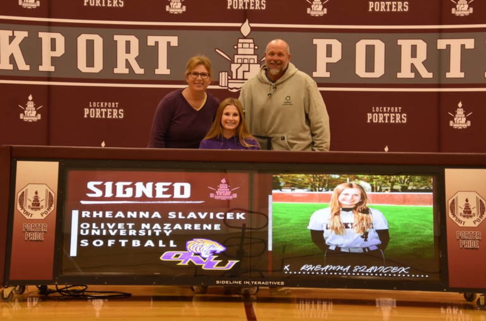 RJSlavicek13's tweet photo. SIGNING DAY โผ๏ธโ๐ป I am extremely grateful to be able to play at the collegiate level! Thank you Coach Lauren for giving me this opportunity! I canโt wait for the next 4 years! ๐๐ฏ @Softball_ONU @PORTERSoftball1 @NLLightning_MD @lthsathletics #officiallysigned #ONUsoftball https://t.co/sJyB7Y3OgU