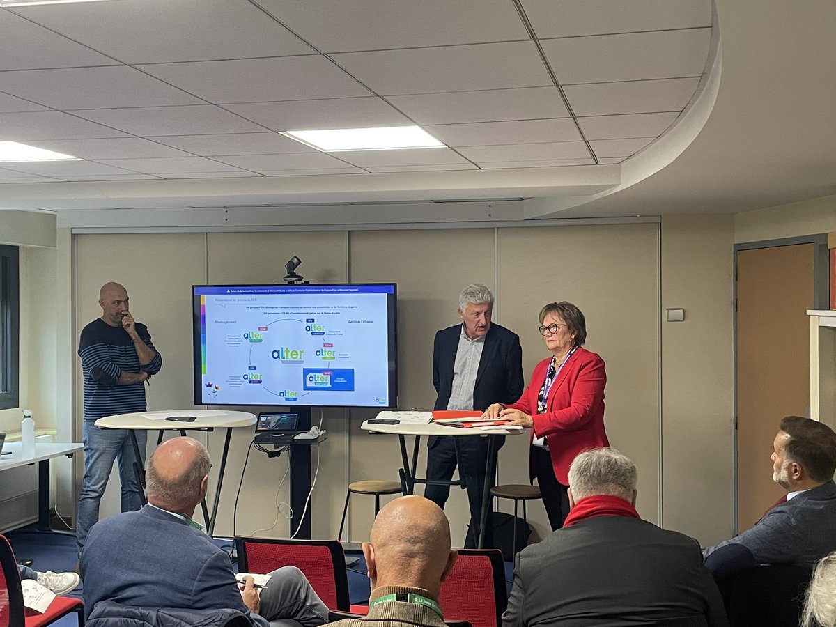 Majorité départementale 49 (@majoritedep49) on Twitter photo Les #AssisesDF24 réunissent élus et experts pour repenser l’avenir des départements ! 
🚗🌍 : Mobilité, Tourisme & santé durable.
🛡️: Autonomie et protection de l’enfance
💧🌱 : Transition énergétique & gestion de l’eau
🔐: Data, IA & cyber sécurité 
🚒 : SDIS Les #AssisesDF24 réunissent élus et experts pour repenser l’avenir des départements ! 
🚗🌍 : Mobilité, Tourisme & santé durable.
🛡️: Autonomie et protection de l’enfance
💧🌱 : Transition énergétique & gestion de l’eau
🔐: Data, IA & cyber sécurité 
🚒 : SDIS
