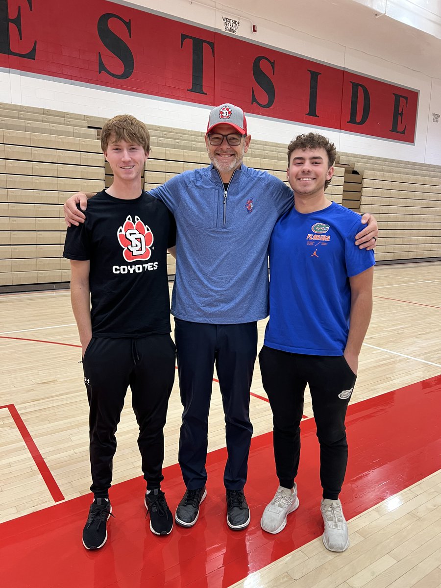 westside_golf's tweet photo. Letters are Signed; the Gators and the Yotes are getting two of the finest young men and golfers in Westside History!  Hard Work, Dedication, Determination, Grit, Love, and passion went into this amazing moment! Thank you, Gentleman! 
@GatorsGolf @SDCoyotesMGolf https://t.co/nShLekeyLA