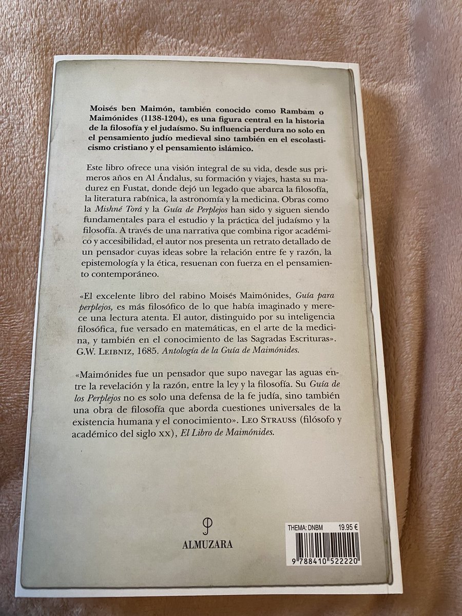 ManuelBermudezV's tweet photo. Por fin está en mis manos este libro. Estoy muy orgulloso del resultado. Gracias a @AlmuzaraLibros https://t.co/08opD6K0MF