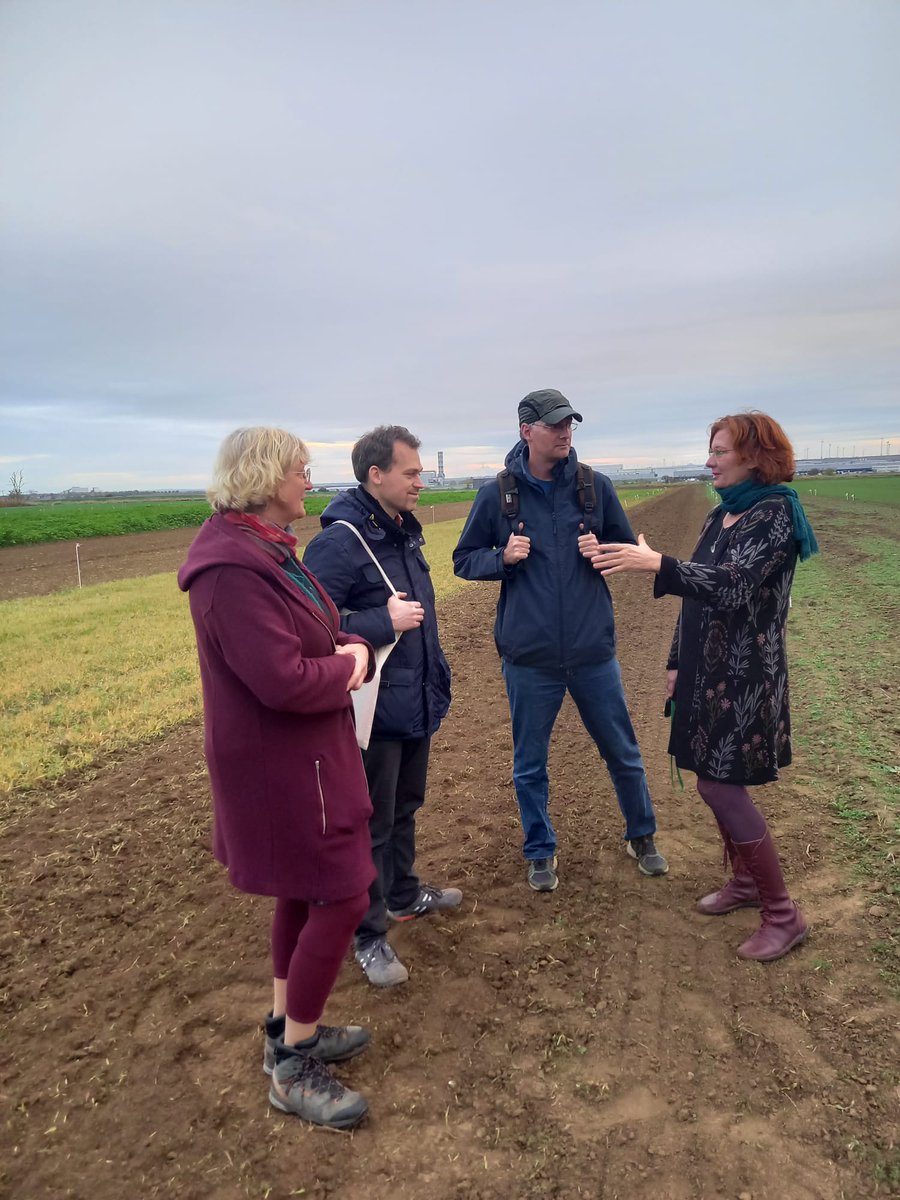 #Conference: Péter gave an invited keynote talk at the Annual Meeting of the German Section of the International Association for Landscape Ecology (IALE) about biodiversity in villages at the Anhalt University of Applied Sciences, Bernburg, Germany.
