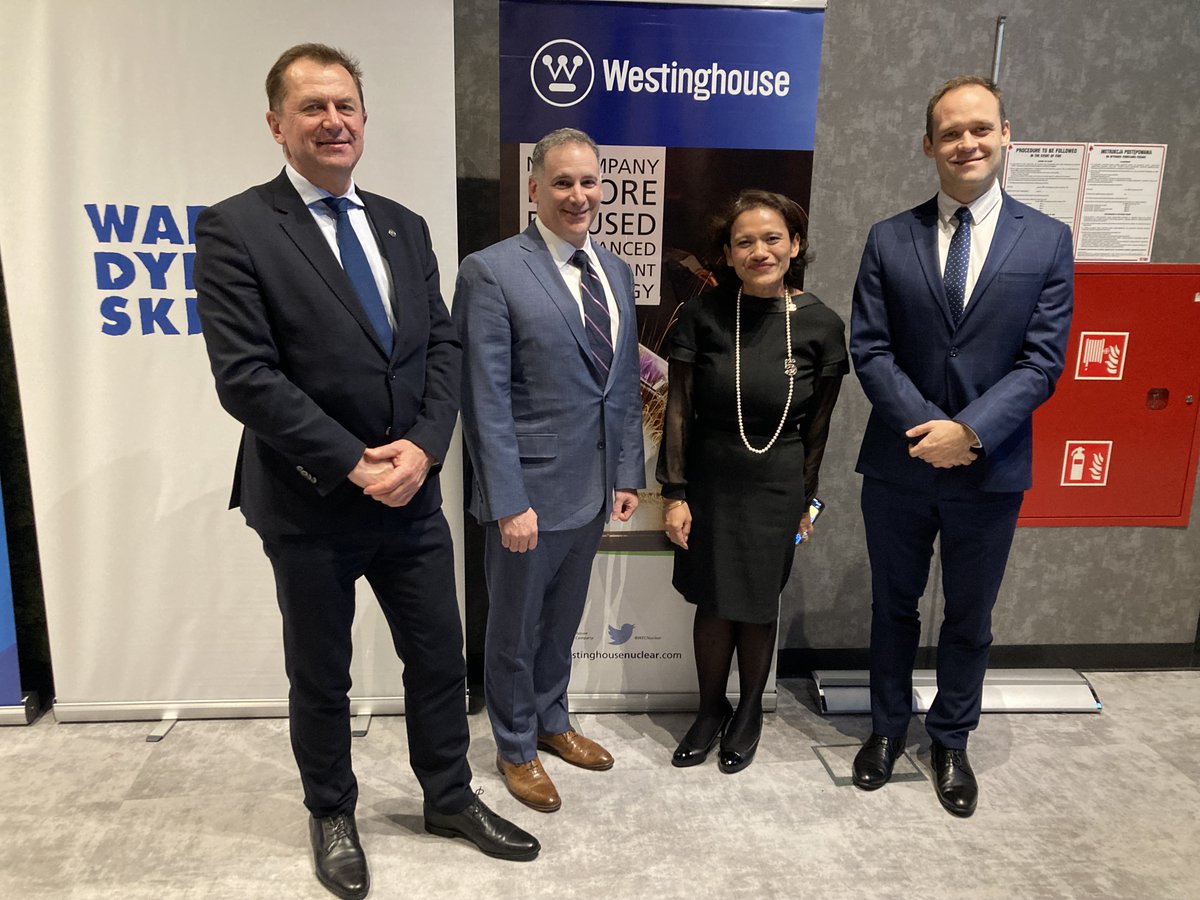 WECNuclear's tweet image. 📅 Last week, Westinghouse participated in and presented at the INLA conference in Warsaw, Poland.

Several leaders from Westinghouse addressed topics, including:
☑️ Mitigating risks and delivering a #NuclearPlant project in a new country
☑️ Contract structures for new builds
☑️