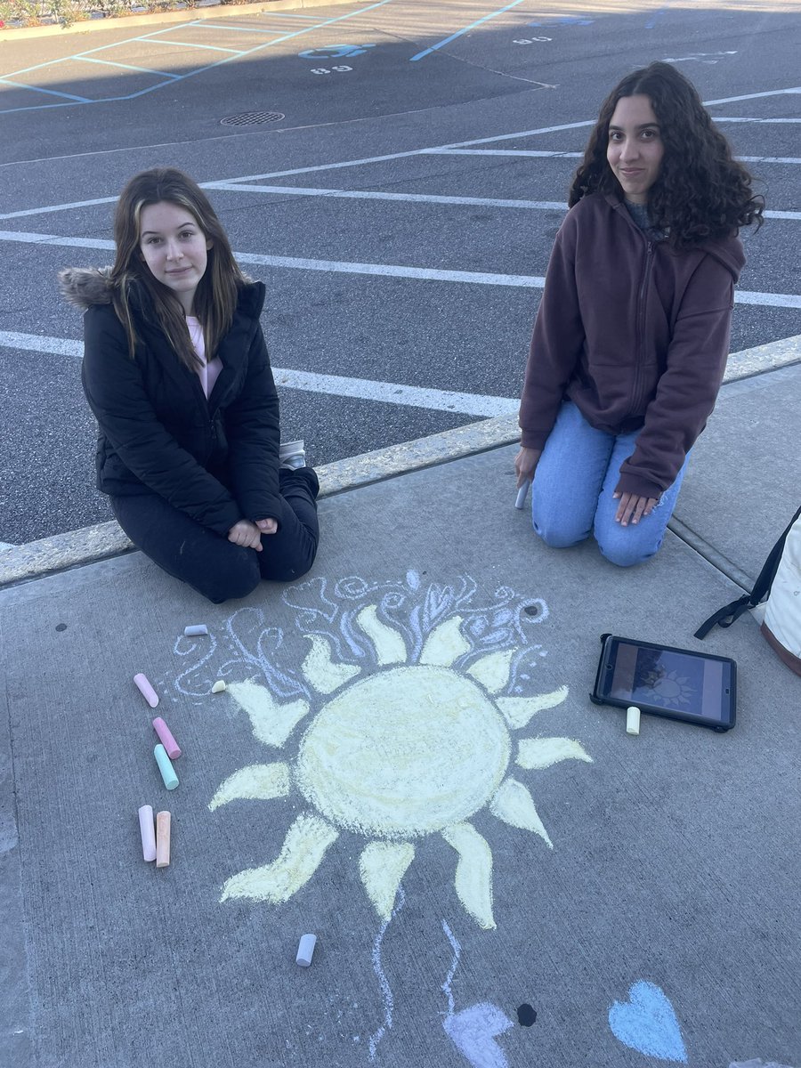 Mineola High School Dignity Club tweet media