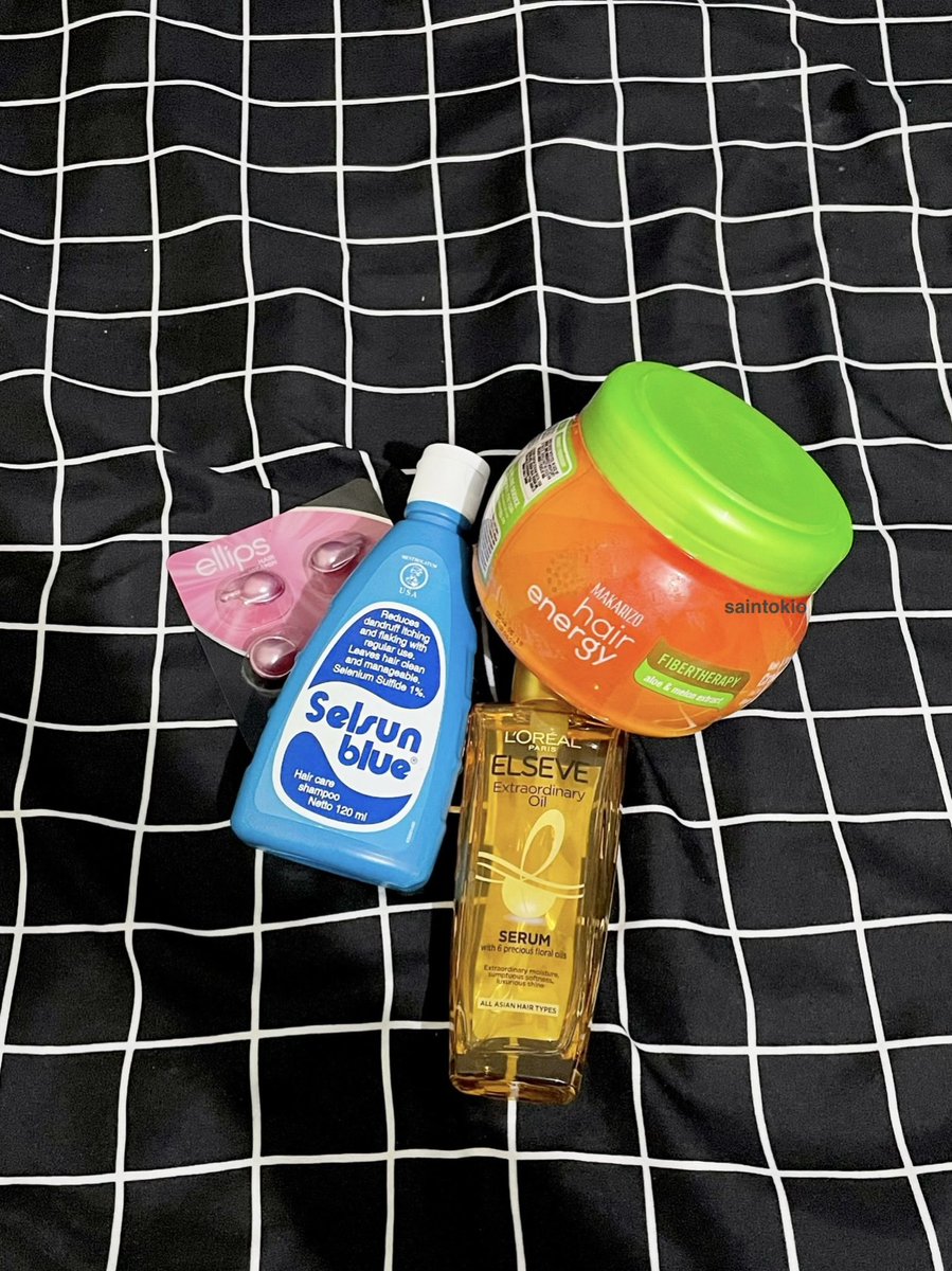 udah saatnya aku spill hair care routine yang membuat rambutku tidak nakal lagi! *happy* 🧚‍♀️

tapi… diantara semua ini gong-nya ada di hair serumku sih, AMPUH UNTUK MEMBASMI RAMBUT RAMBUT NAKAL (such as rontok, kusut, kering, patah, DAN NOMOR SATU NAMPOL MEMBASMI RAMBUT SINGA🔥)