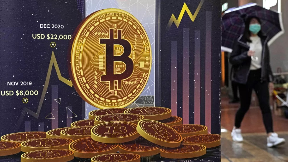 MMTOtoken's tweet photo. 🚀 Bitcoin Breaks Records! 🚀
Bitcoin surged above $93,000 Wednesday, smashing new highs post-election! With pro-crypto President-elect Donald Trump expected to create a favorable regulatory climate, crypto ETFs, $COIN, and $HOOD could see big gains. 📈#Bitcoin #MMTO #crypto https://t.co/CqzpuXZjxZ