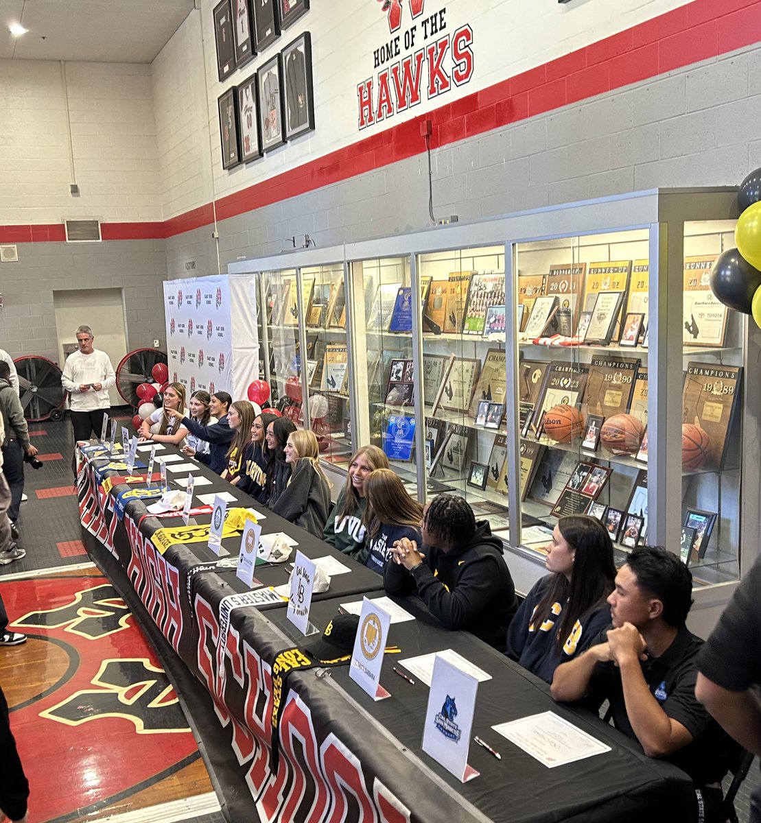HartHigh's tweet photo. Amazing day at Hart High School seeing 12 student-athletes sign letters of athletic financial assistance for college next year, including 9 of the 12 being girls’ soccer players! #alivewithpride @JustinwillTweet @latsondheimer @haleymsawyer https://t.co/G6phcmBxbs