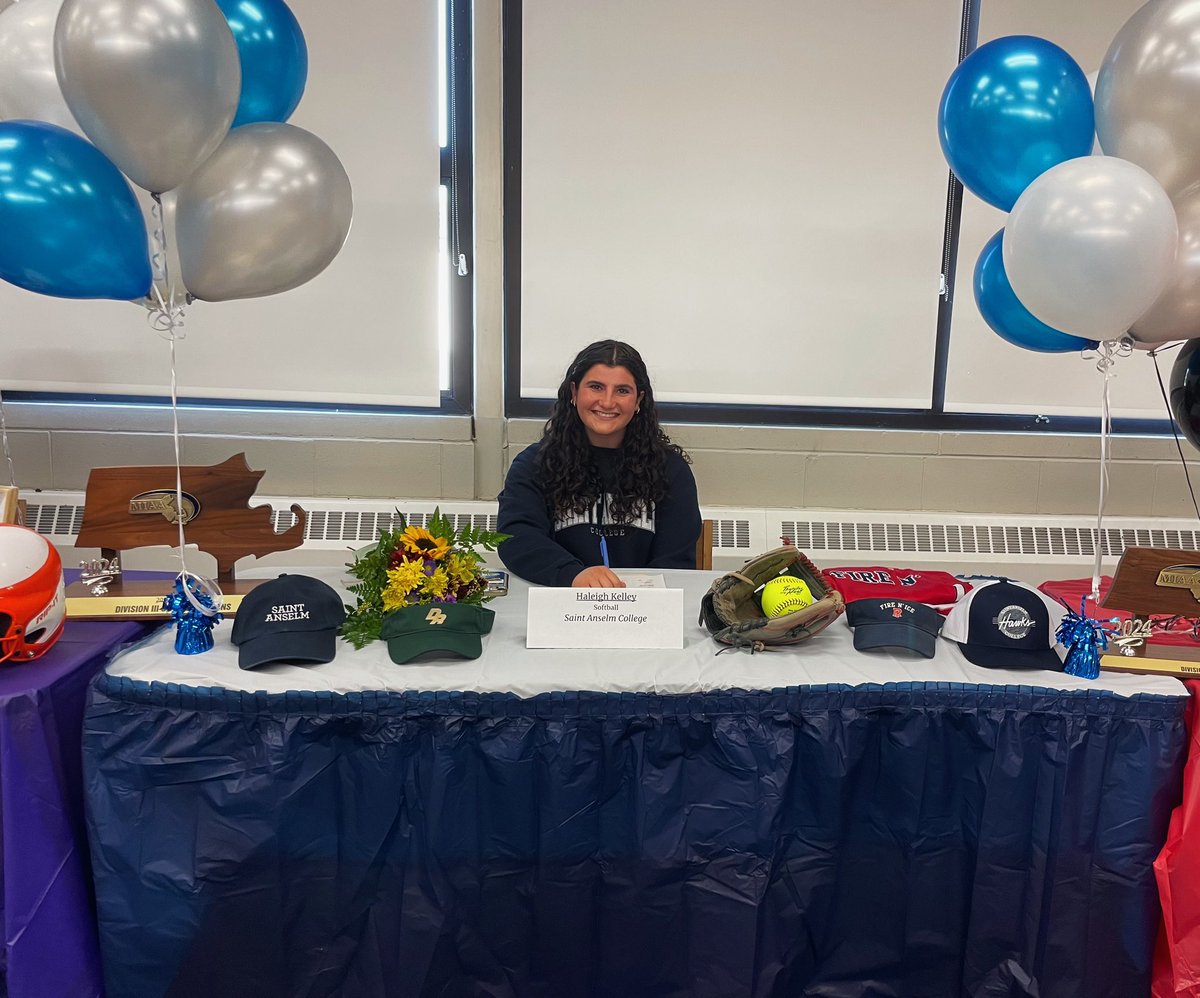 HaleighKelley21's tweet photo. Officially Official!! Congratulations to all college athletes who signed today!! Thank you to everyone who made this day possible for me 💙 still doesn’t feel real 🥹 @STAHawksSB @WeAreDRSports @Coach_KHolmes https://t.co/lvVpP1cIsG