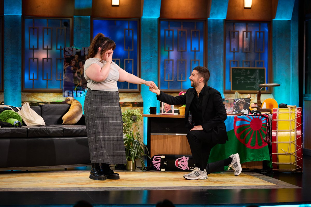 La Revuelta tweet media