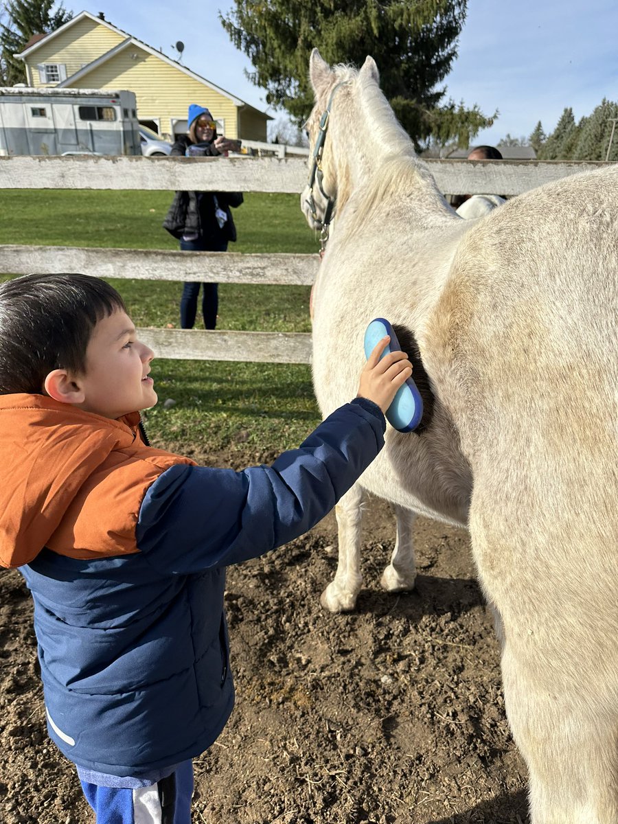 Village Oaks Elem. tweet media