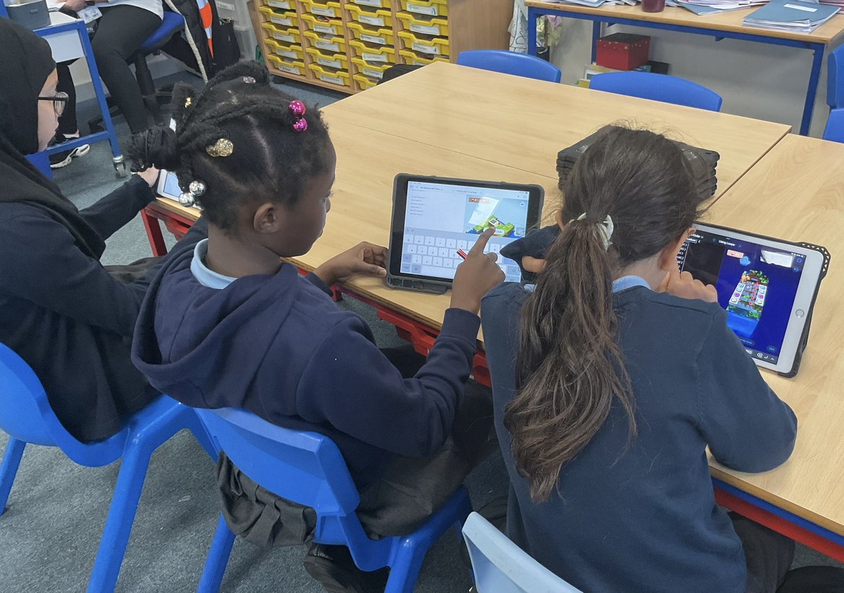 peareswood's tweet image. Another half term, another fantastic Swift Coding Club. Great to see so much creative thinking and collaboration in action. 👏#SwiftCoding #CreativeLearning @AppleEDU