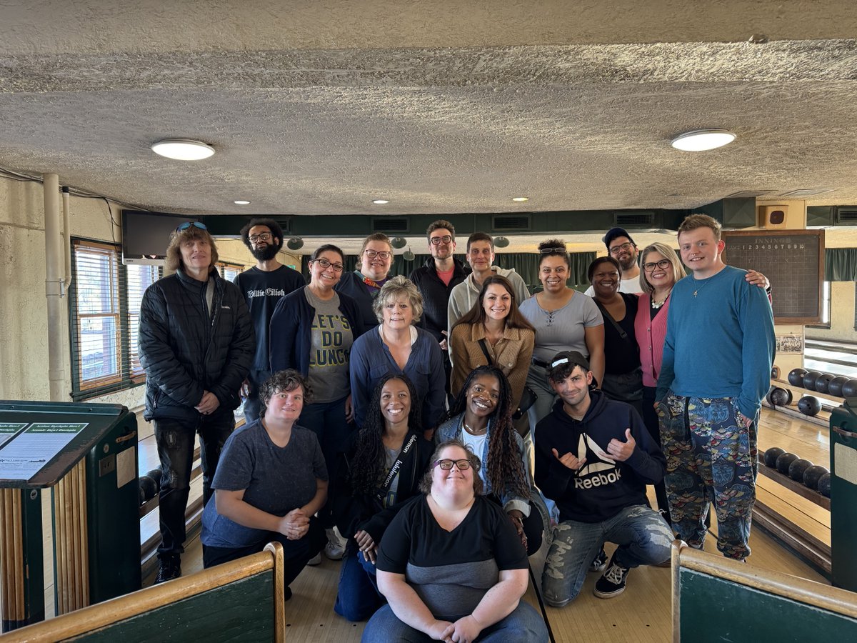 MOWIndiana's tweet photo. The Meals on Wheels staff had a great time last Thursday at Atomic Bowl Duckpin in Fountain Square! Team members gathered for off-site bonding and fun after Bingo Bash! Thanks for having us 🎳 https://t.co/H1drLv7nn4
