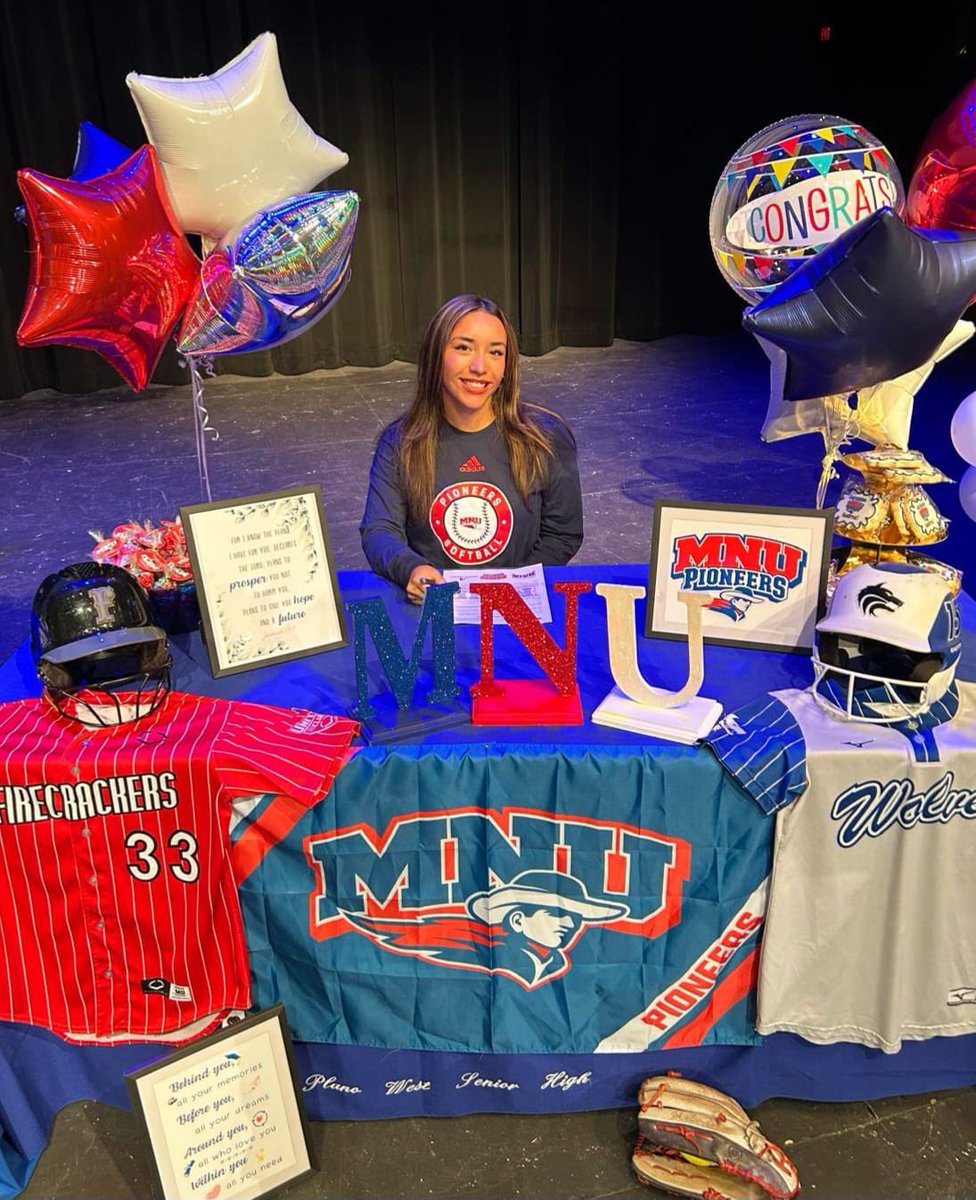 AndreaC2025's tweet image. Dreams do come true. Blessed to be joining the @MnuSoftball family. Thank you Coach @jenfelvus  , grateful for this opportunity and ready to make my mark on and off the field. #SigningDay2024 #SoftballAmerica #SRCommit @CSA_Athletes @pwshsoftball