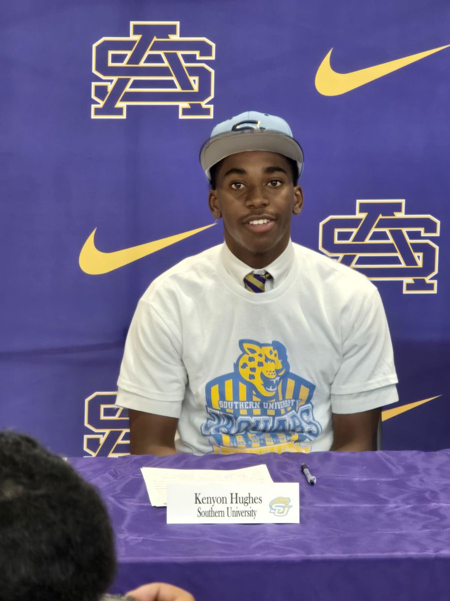 KJeter5's tweet photo. Congratulations Son @therealkenyonjr.2 on your commitment to play baseball at Southern University! A heartfelt thank you to all your coaches throughout the years for their guidance and belief in you.
#gojags🐆⚾️🟡🔵
@southernubsb @ftrstarsseries  @_JeremyBooth https://t.co/KvOv5Ppygb