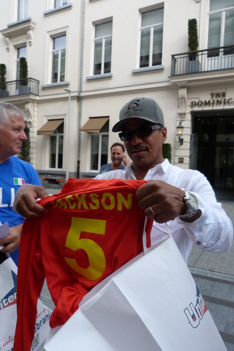 PASCAL67's tweet image. Marlon with the Belgian Soccee team T shirt