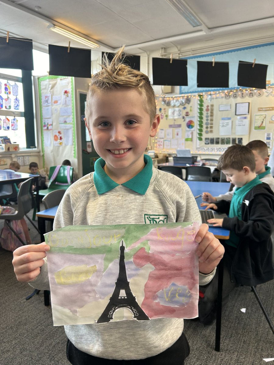 Miss Sutherland 🌟 tweet media