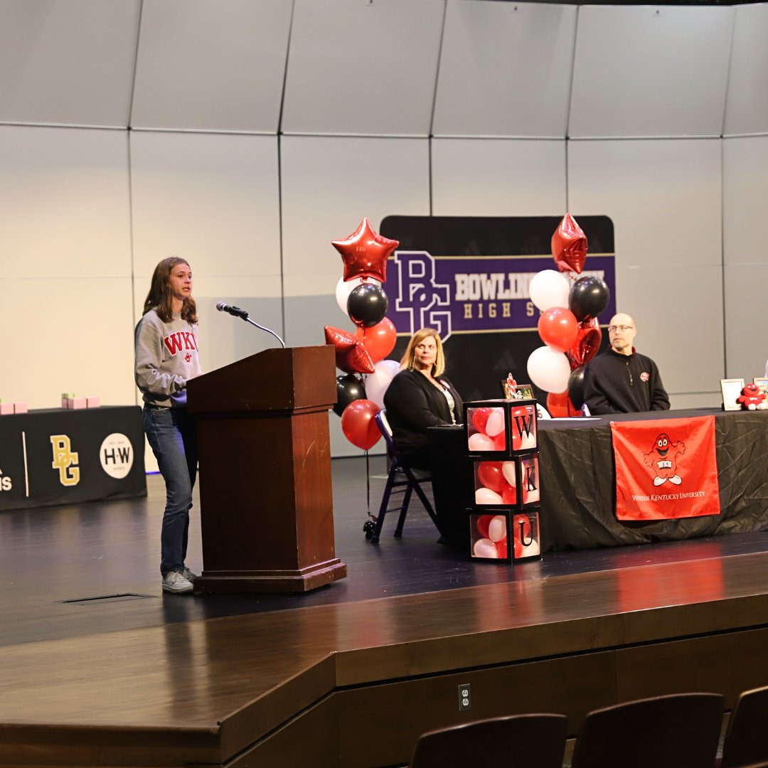 BGISD's tweet image. Signing Day! Three BGHS student athletes signed Letters of Intent to continue their athletic careers in college:
Kathryn Harris: WKU, Cross Country
Drew Isenberg: Rend Lake College, Baseball
Katy Smiley: Campbellsville University, Women's Basketball

Congratulations and GO…