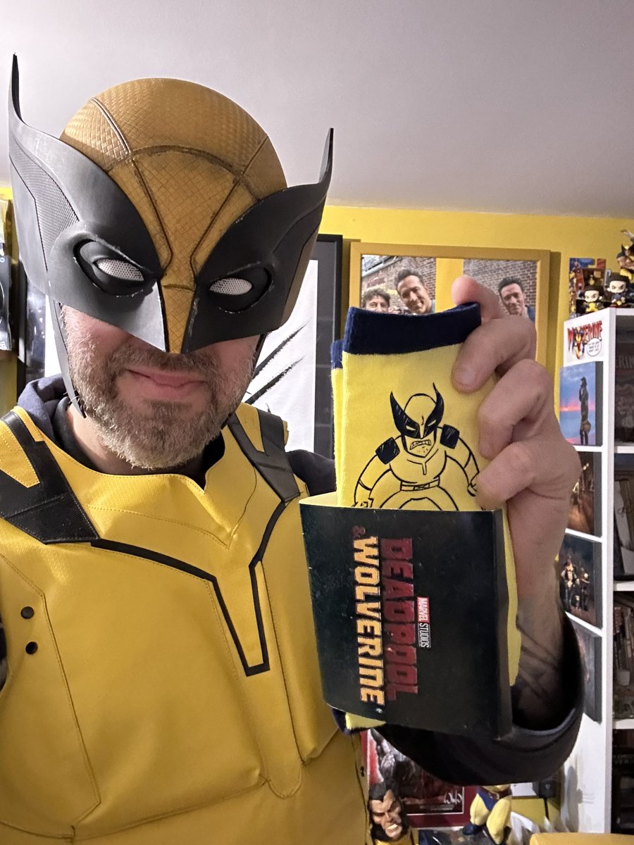 WolverSteve's tweet photo. โSOCK IT FOXโ ๐งฆ Official โDeadpool & Wolverineโ Wolverine socks!
#LFG #DeadpoolAndWolverine โค๏ธ๐ #wolverinewednesday #Socks https://t.co/roN7DGUh3p