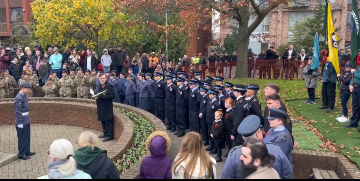 HVPoliceCadets's tweet photo. Our cadets had the honour of taking  part in #Borehawood Remembrance Parade remembering those who made the ultimate sacrifice. #lestweforget2024 #WeWillRememberThem @HertsPolice @HertsPoliceVol @NationalVPC https://t.co/Ahb56qf5um