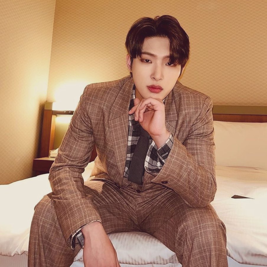 starmxnn's tweet photo. A Thread:
SOCMED PREVIEW: [untitled]
obsessed college perv yh/professor (secret camb0y) mg https://t.co/H16reUIUoA