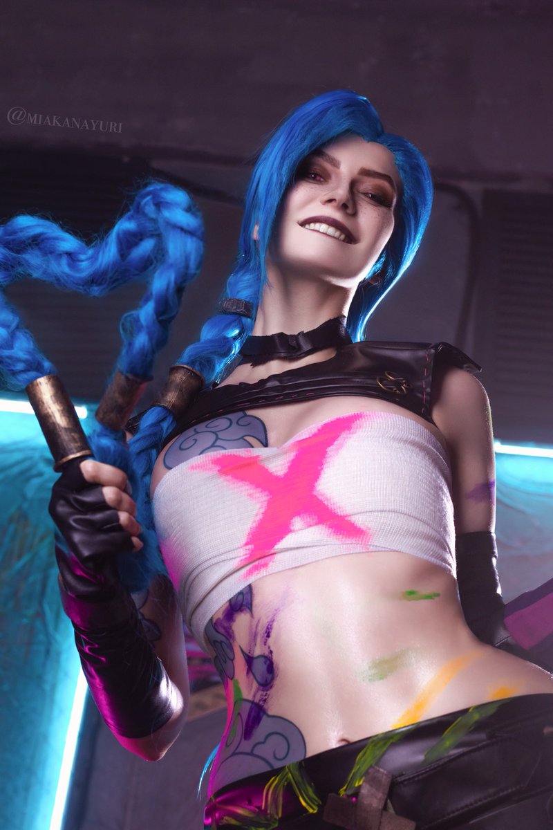 Yep, that’s me! 

My new Jinx cosplay from Arcane season 2