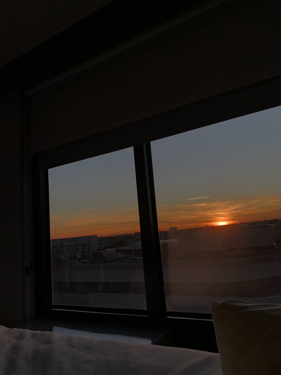AlexCordova9802's tweet photo. Sunset in New Jersey https://t.co/VOUnhICan1