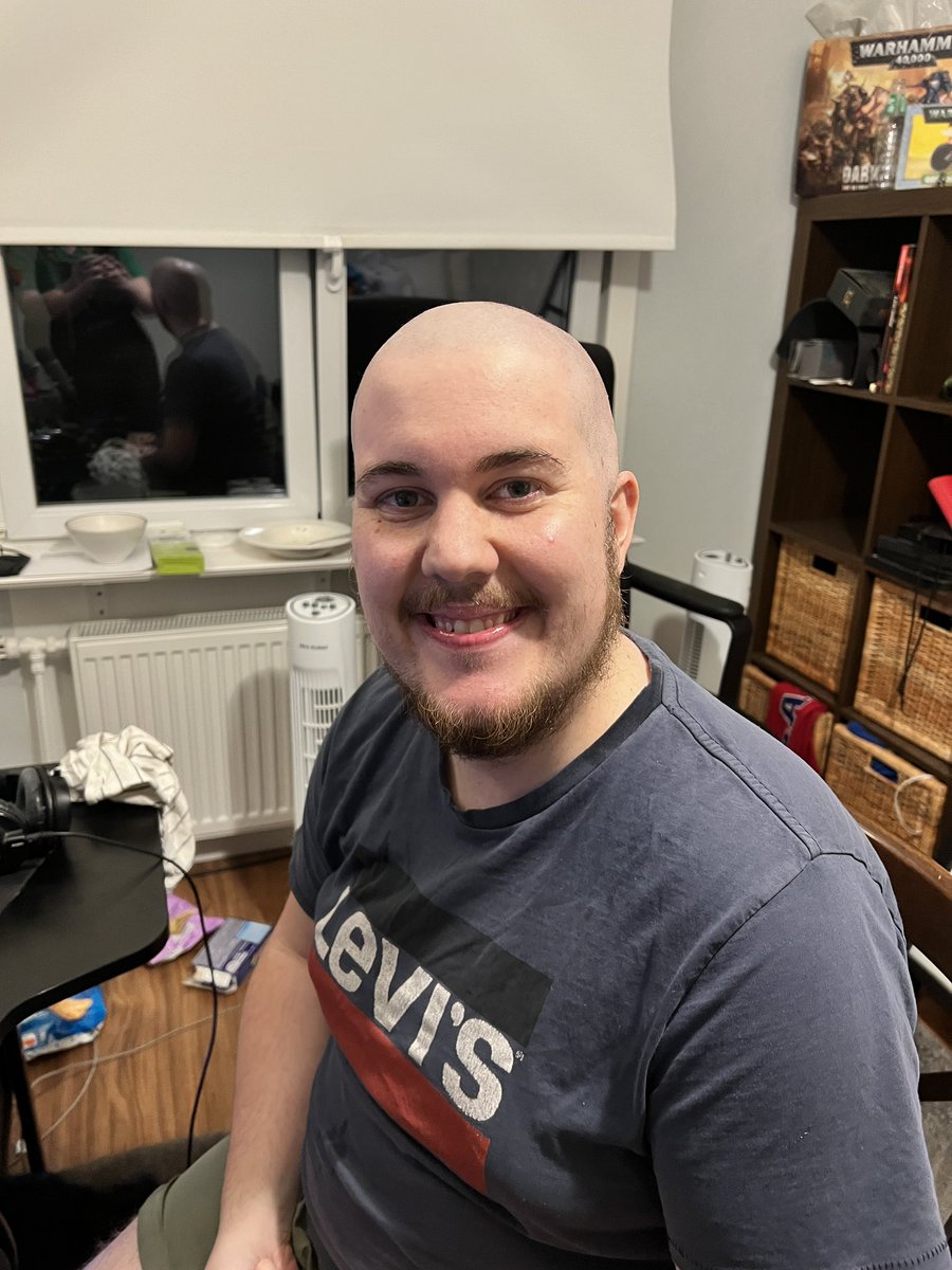 ZoeBoxLive's tweet photo. Before and after!! ✨

Thanks to everyone who has made Grego’s subathon so fun so far!! https://t.co/kxrZzBGHLR