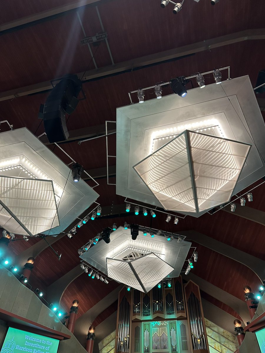 Today is the investiture of @UNTprez Harrison Keller, Ph.D. The Murchison is filling up with excited guests to witness this historic moment in #UNT’s 134-year history. 

Watch live at: president.unt.edu/investiture