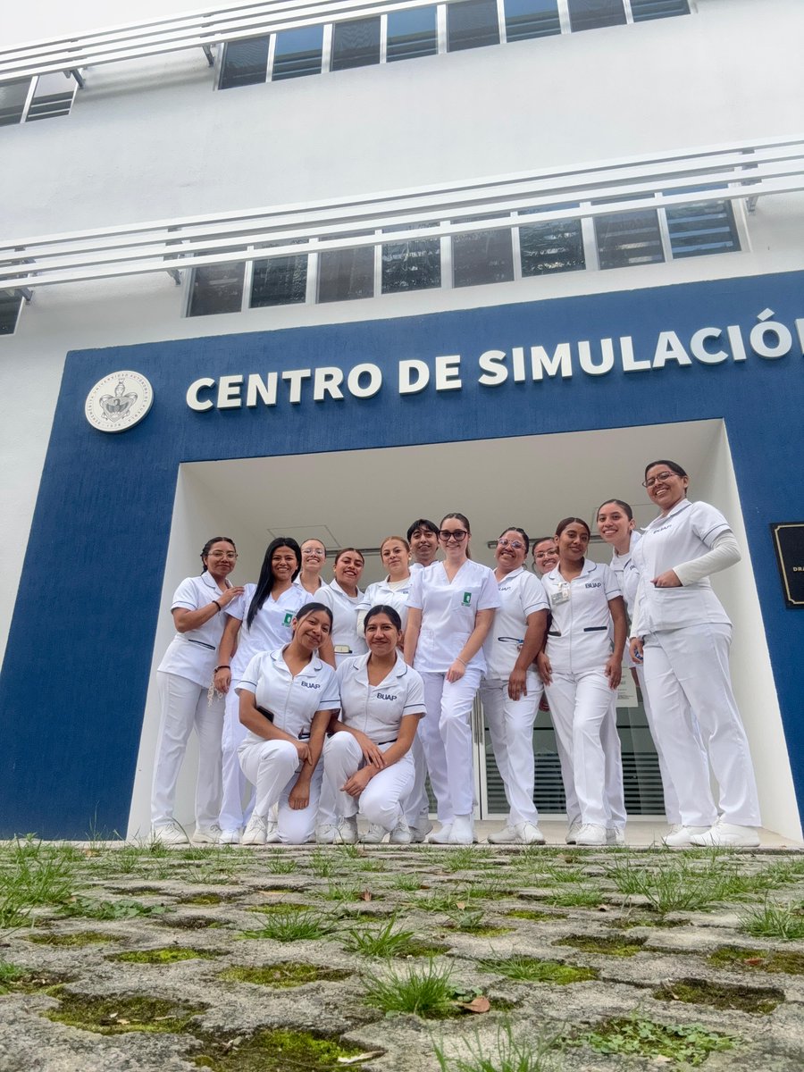EnfermeriaBUAP's tweet photo. Gracias a la comunidad estudiantil que vivió y cursó el taller "Interpretación de gasometría arterial y manejo del ventilador". Gracias por su participación.
#EnfermeríaBUAP #BUAP #EnfermeríaUnida https://t.co/ZD3Id8758s