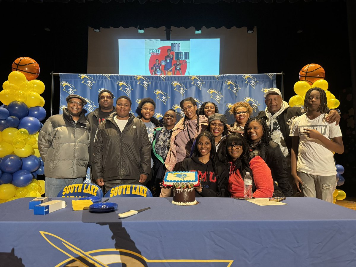 SLcavAthletics's tweet photo. 🎉 Congratulations to @DaniaMcclain on officially continuing her academic and athletic journey at Robert Morris University! 💙❤️ As Coach Jones said, "We have some unfinished business this season." Let’s finish strong, DaNia! 🏆 #Cavaliers #RobertMorrisBound #AlwaysACav https://t.co/sB9kNwb2V3