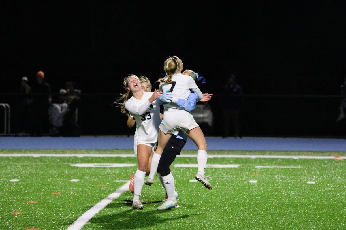 At the final whistle, the student section roared and the team piled onto freshman goalkeeper Alice Rieger, jumping and screaming.

<a href="/SHWomensSoccer/">Strath Haven Women's Soccer</a> advances to state final after defeating Rustin 3-2

📰: <a href="/VentrescaMatteo/">Matteo Ventresca</a>, Riley Smith

shpantherpress.com/girls-soccer-a…