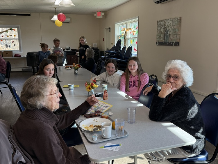 OAUpdate's tweet photo. Today is World Kindness Day and OAMS Student Council visited Tioga Opportunities to personally deliver kindness cards! https://t.co/fGVbX2KTT7
